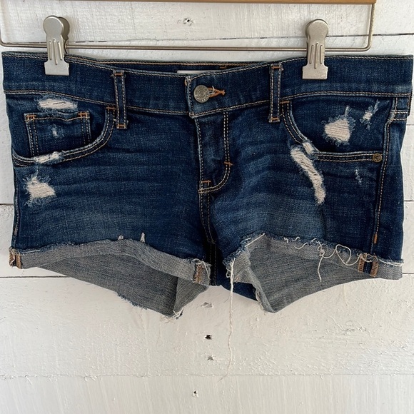 Abercrombie & Fitch Shorts Size 2/26 - Picture 1 of 3